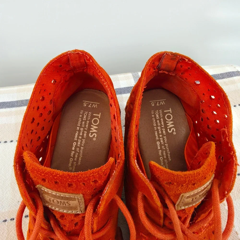 Toms desert wedge